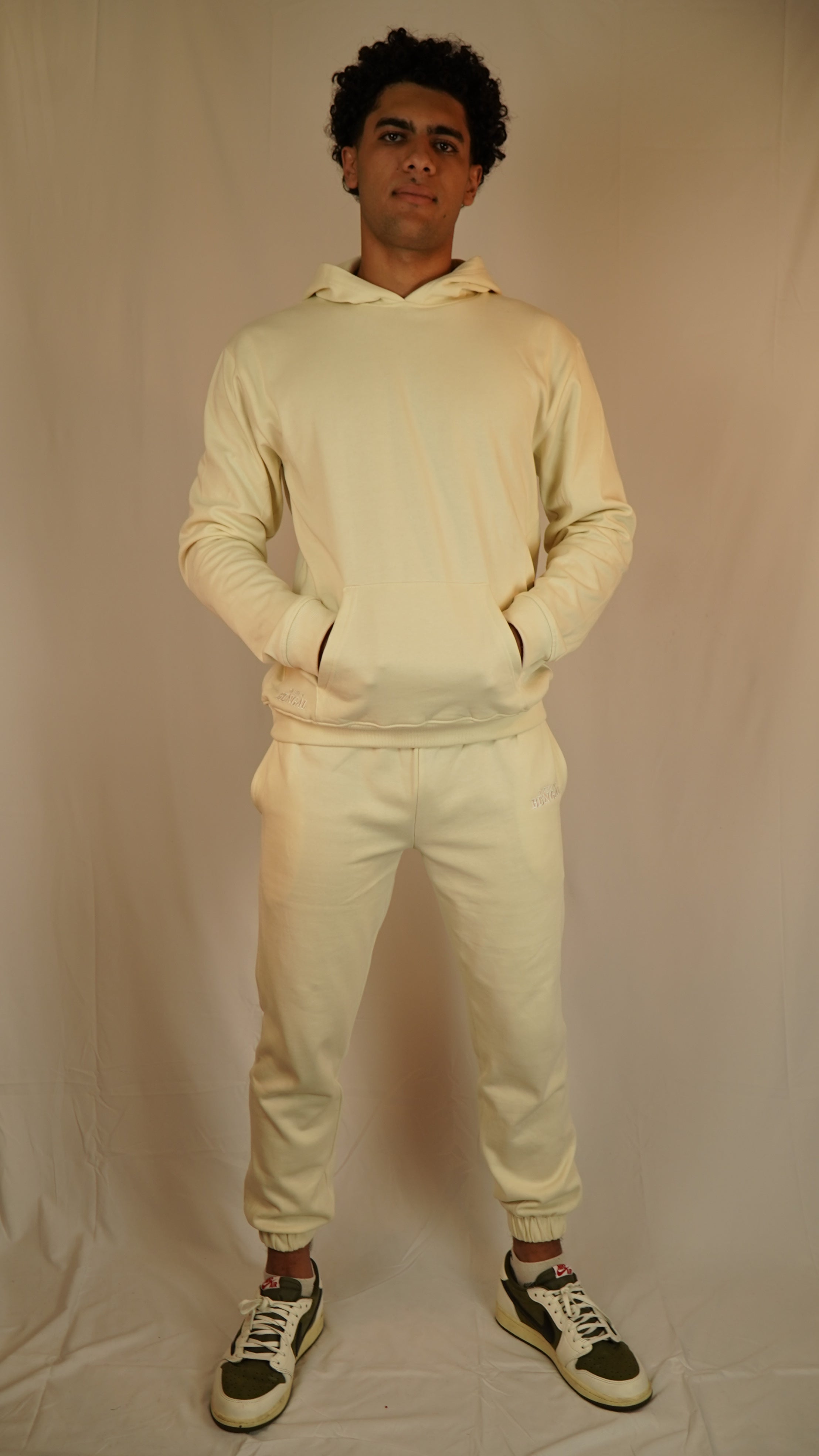 Daily Essentials Bone White Cropped Sweatpants