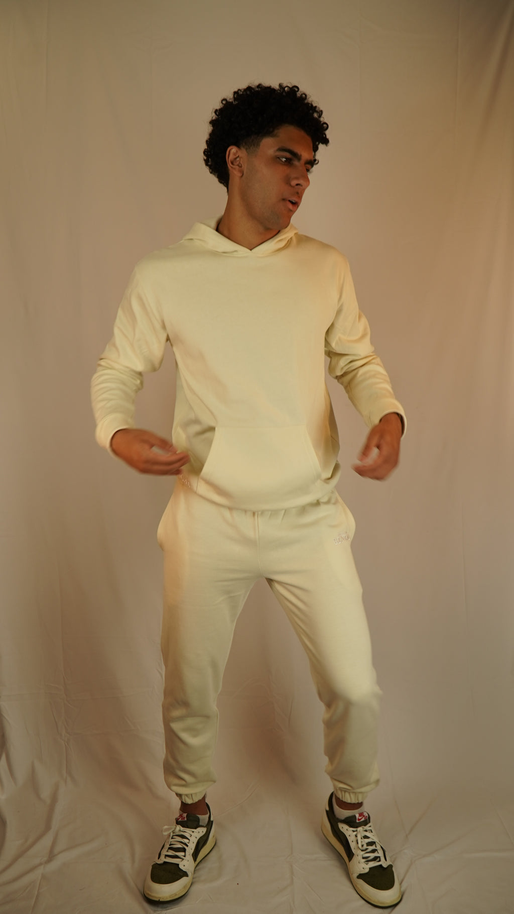 Daily Essentials Bone White Cropped Sweatpants
